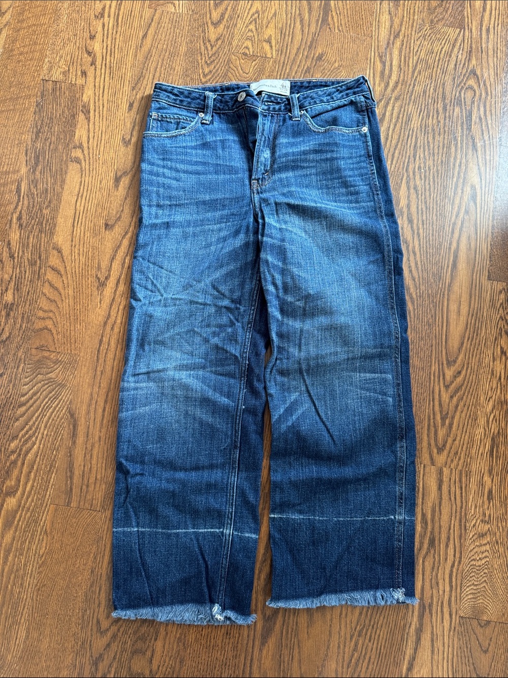 Abercrombie & Fitch Women's Dark Blue Cropped Wide-Leg Jeans